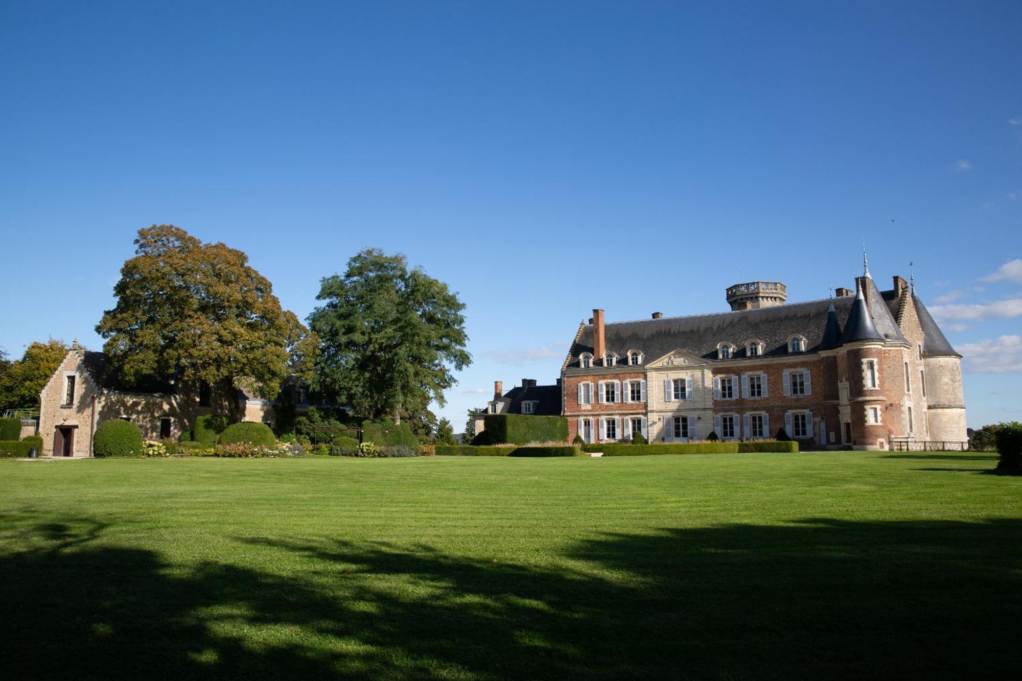 Chateau De Montmirail Экстерьер фото